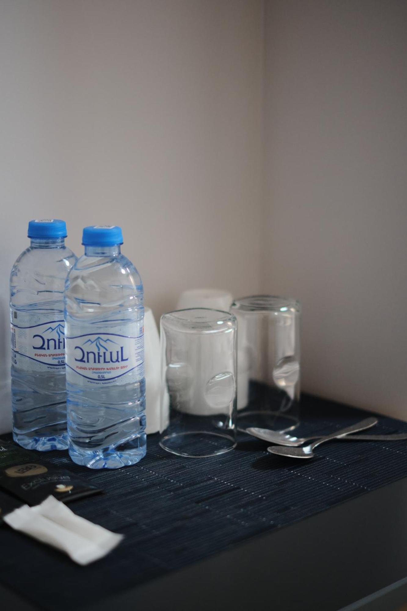 Loft Family Hotel Ijevan Extérieur photo
