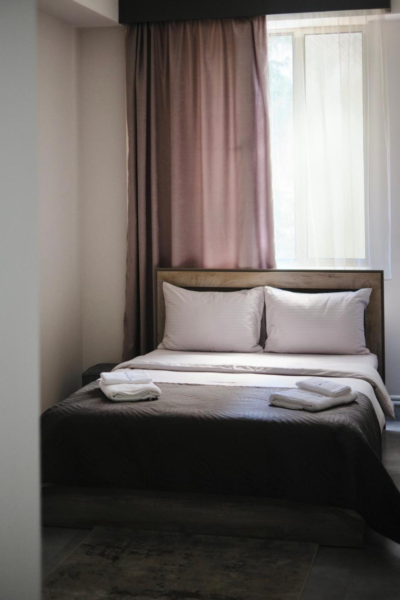 Loft Family Hotel Ijevan Extérieur photo