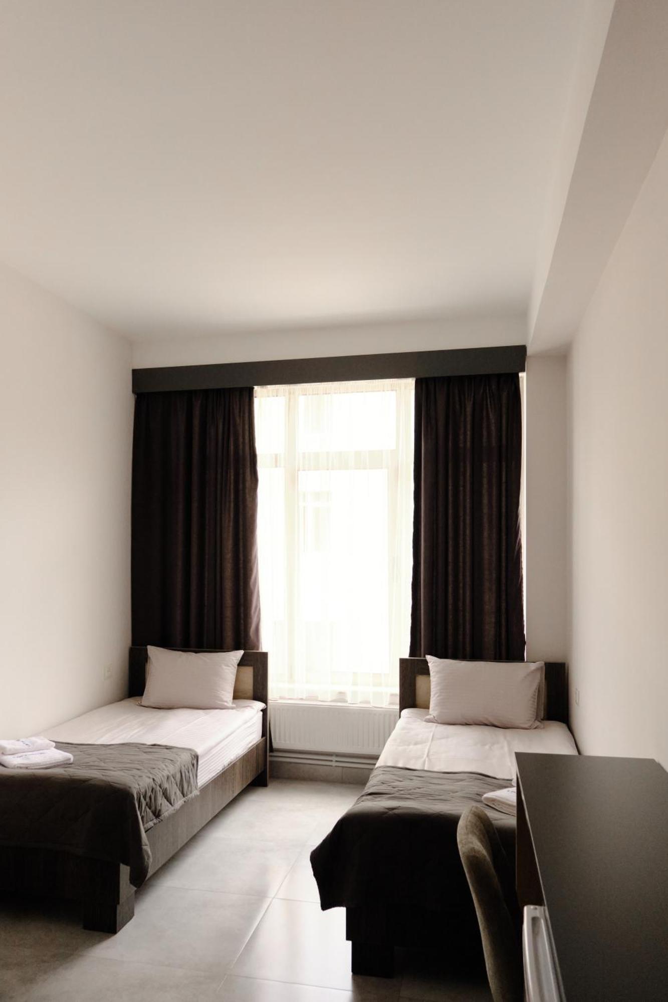 Loft Family Hotel Ijevan Extérieur photo