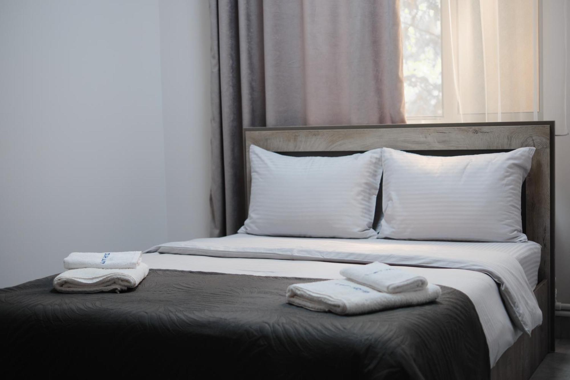 Loft Family Hotel Ijevan Extérieur photo